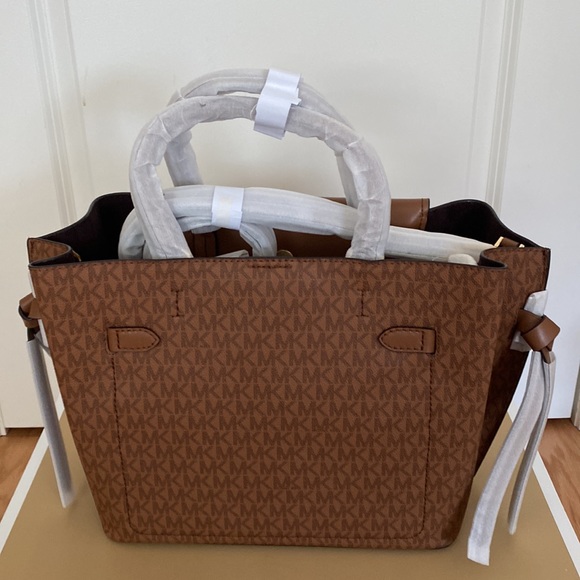 NWT-MICHAEL MICHAEL KORS Hamilton Legacy Large Logo Stripe Belted Satchel - Picture 8 of 15